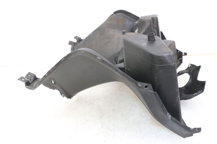 photo de INNER LEGSHIELD YAMAHA X-MAX XMAX ABS 250 (2010 - 2014) - Zoom on usage condition