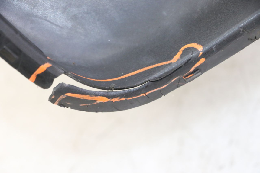 photo de INNER LEGSHIELD YAMAHA X-MAX XMAX ABS 250 (2010 - 2014) - Checked used part