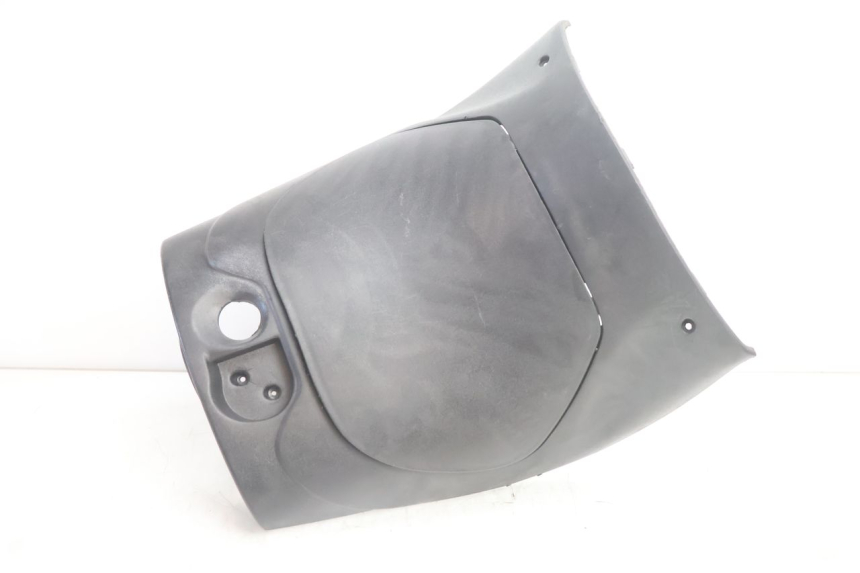 photo de INNER APRON PIAGGIO ZIP 4T 50 (2018 - 2020) - Fixing points details