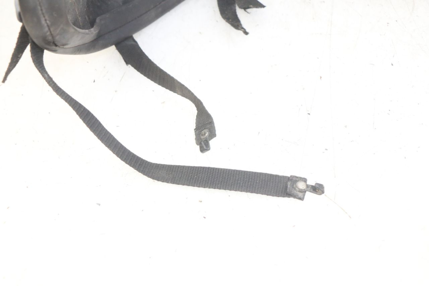 photo de PROTECTION APRON SUZUKI BURGMAN 650 (2002 - 2004) - Fixing points details