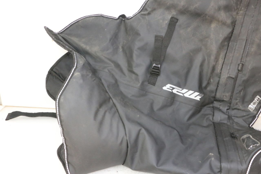 photo de LEG COVER PIAGGIO MP3 HPE 310 (2024 - 2025) - Focus on structure