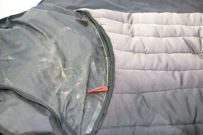 photo de LEG COVER PIAGGIO MP3 HPE 530 (2022 - 2026) - Surface and material condition