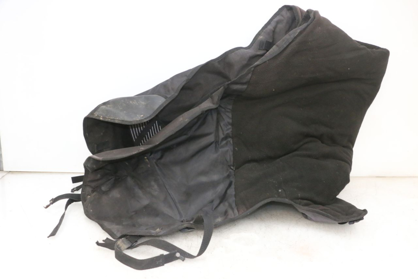 photo de LEG COVER PIAGGIO XEVO - X EVO 125 (2007 - 2017) - High-resolution close-up