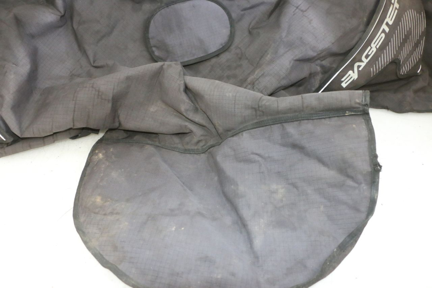 photo de LEG COVER PIAGGIO XEVO - X EVO 125 (2007 - 2017) - Alternative perspective