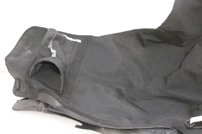 photo de LEG COVER PIAGGIO ZIP 4T 50 (2018 - 2020) - Surface and material condition