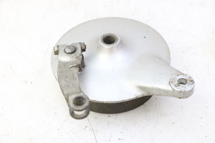 photo de Rear drum HYOSUNG GV AQUILA 125 (2000 - 2009) - Technical close-up