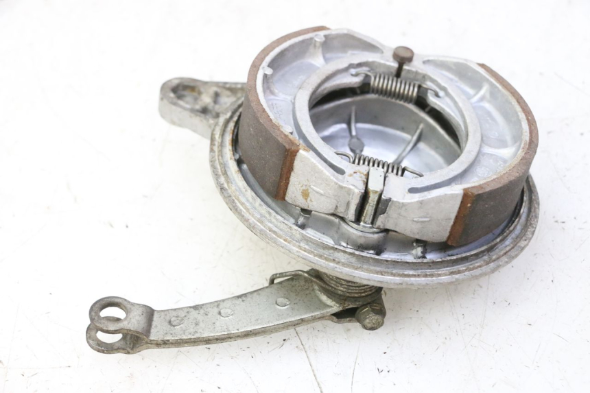 photo de Rear drum HYOSUNG GV AQUILA 125 (2000 - 2009) - Product overview