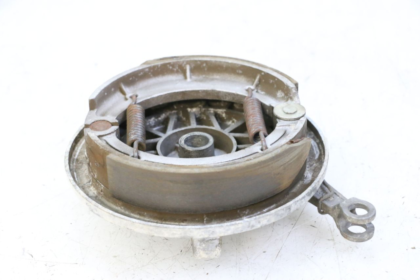 photo de REAR BRAKE DRUM APRILIA CLASSIC 125 (1995 - 2001) - Fixing points details