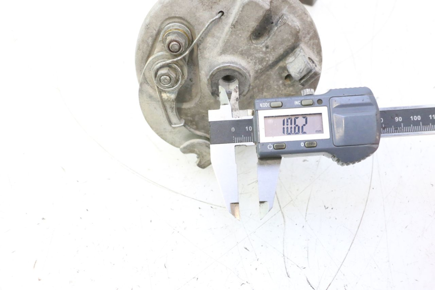 photo de FRONT BRAKE DRUM PEUGEOT 103 SPX CLIP 50 (1989 - 1992) - Alternative perspective
