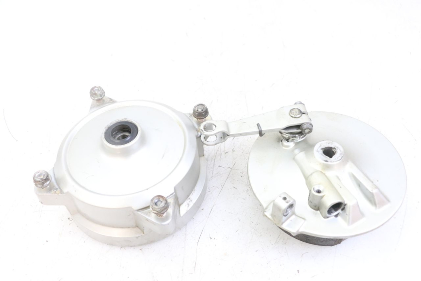 photo de FRONT DRUM HONDA SCV LEAD 100 (2003 - 2007) - Checked used part