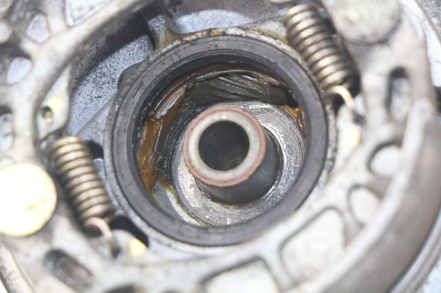 photo de FRONT DRUM PEUGEOT LUDIX 50 (2005 - 2007) - Alternative perspective