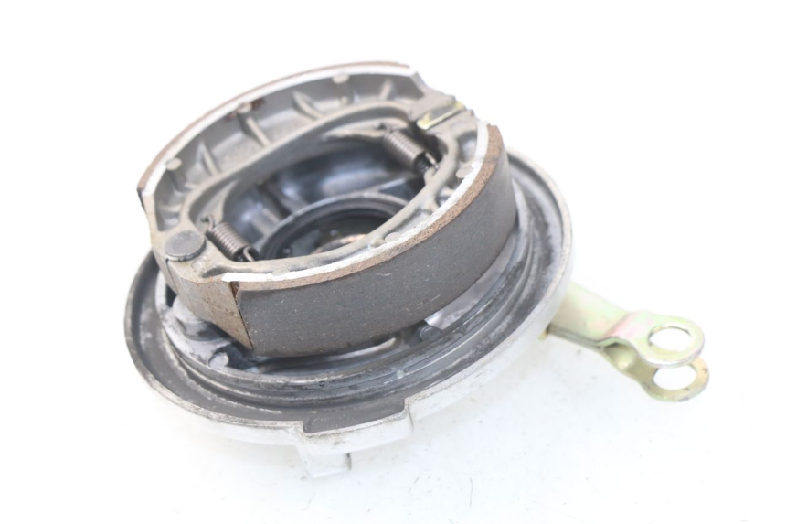 photo de FRONT BRAKE DRUM VASTRO R-ONE 4T 50 (2014 - 2022) - Fixing points details