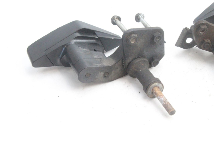 photo de ENGINE MOUNTING BUSHING KAWASAKI ER-6 ER6 F ABS 650 (2012 - 2016) - Fixing points details