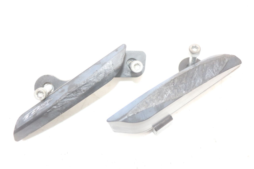 photo de ENGINE SLIDER SUZUKI GSR 750 (2011 - 2017) - Main view