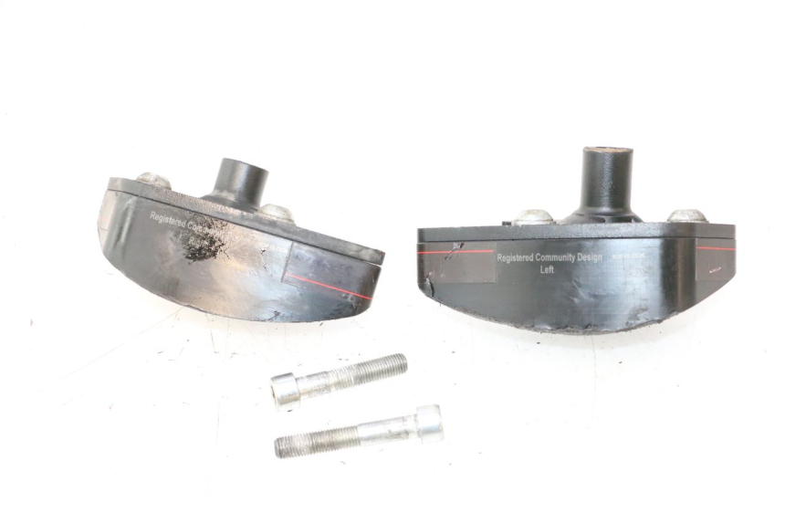 photo de ENGINE SLIDER SUZUKI GSR 600 (2005 - 2012) - Zoom on usage condition