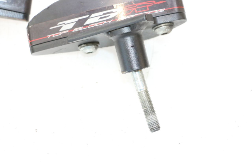 photo de ENGINE SLIDER SUZUKI GSR 600 (2005 - 2012) - Alternative perspective