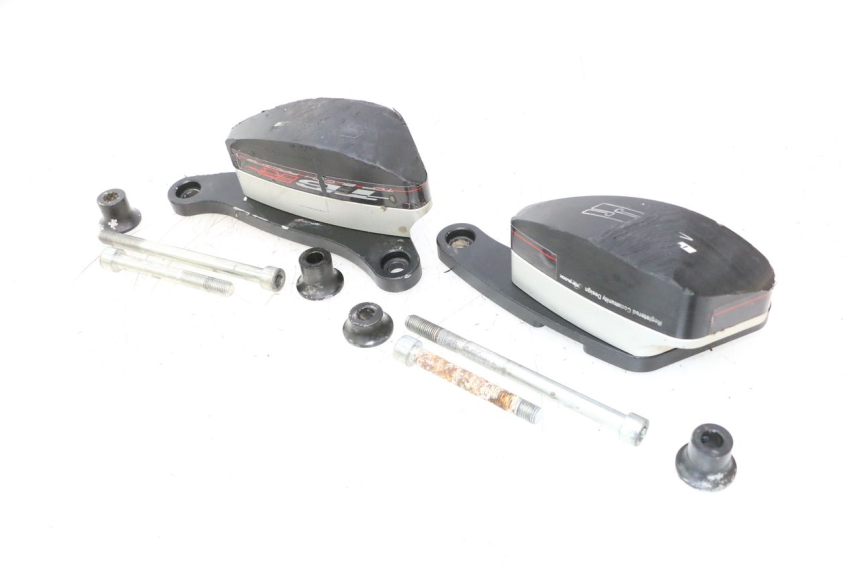 photo de ENGINE SLIDER SUZUKI SV S 650 (2003 - 2009) - Alternative perspective