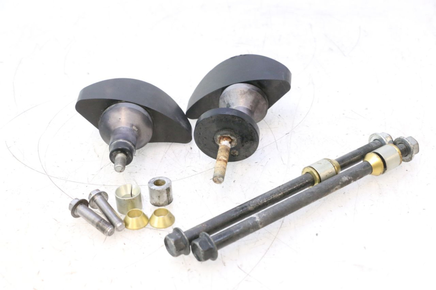 photo de ENGINE SLIDER YAMAHA YZF R6 600 (2008 - 2009) - Surface and material condition