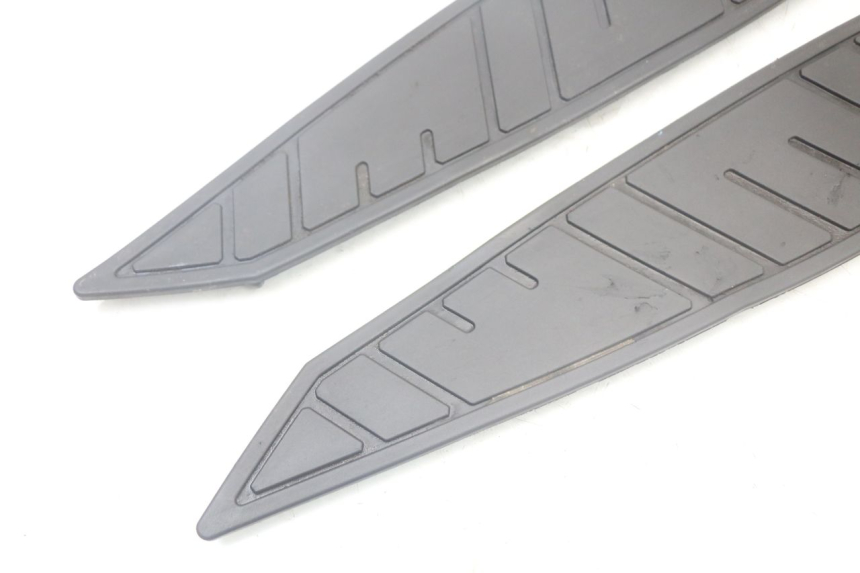 photo de FOOTBOARD MAT QUADRO 3D S 350 (2013 - 2018) - Component detail