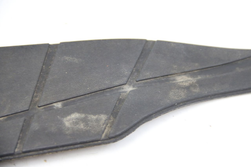 photo de FOOTBOARD MAT APRILIA ATLANTIC 500 (2002 - 2003) - Detailed visual inspection