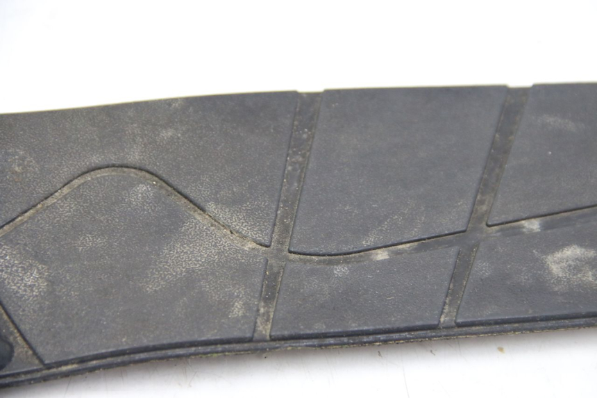 photo de FOOTBOARD MAT APRILIA ATLANTIC 500 (2002 - 2003) - Focus on structure