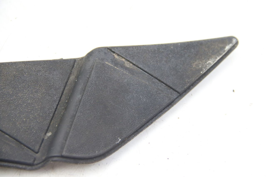 photo de FOOTBOARD MAT APRILIA ATLANTIC 500 (2002 - 2003) - Zoom on usage condition