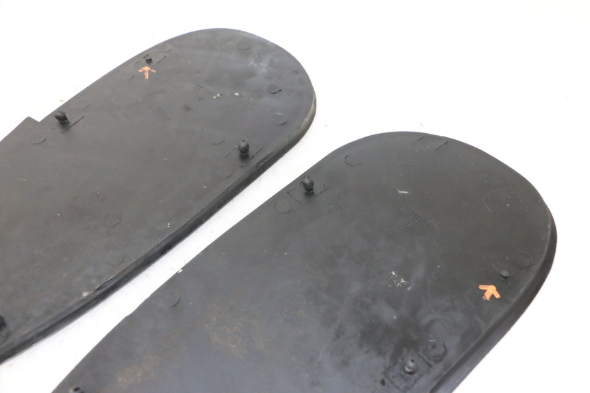 photo de FLOOR PANEL RUBBER BMW C1 125 (2000 - 2003) - Component detail