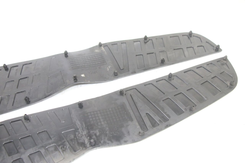 photo de FLOOR PANEL RUBBER SUZUKI BURGMAN 125 (2015 - 2017) - Product overview