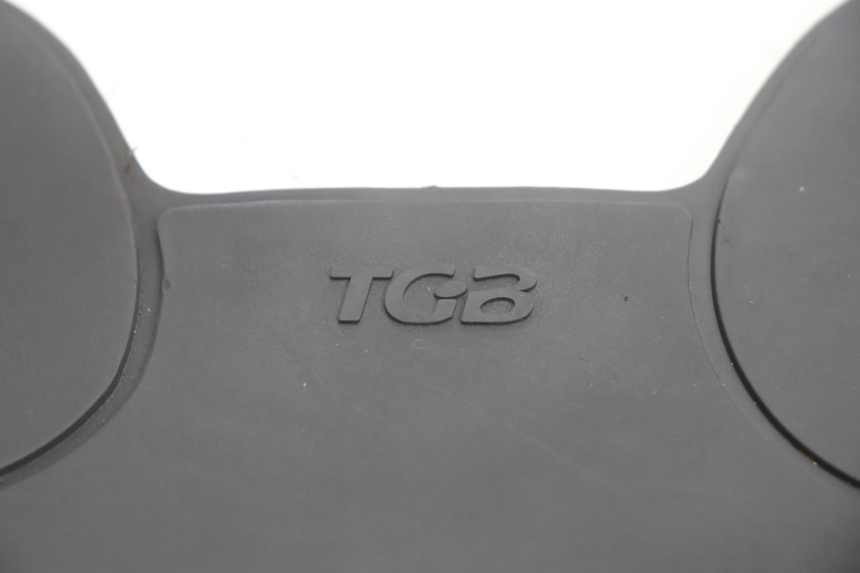 photo de FLOOR PANEL RUBBER TGB CITY RS 50 (2011 - 2016) - Component detail