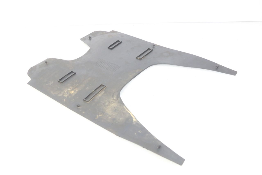 photo de FOOTBOARD MAT SUZUKI CP 80 (1985 - 1996) - Component detail