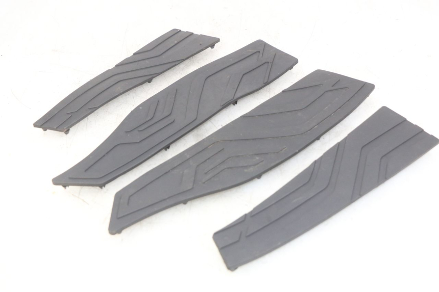 photo de FOOTBOARD MAT KYMCO DOWNTOWN ABS 125 (2015 - 2017) - Main view