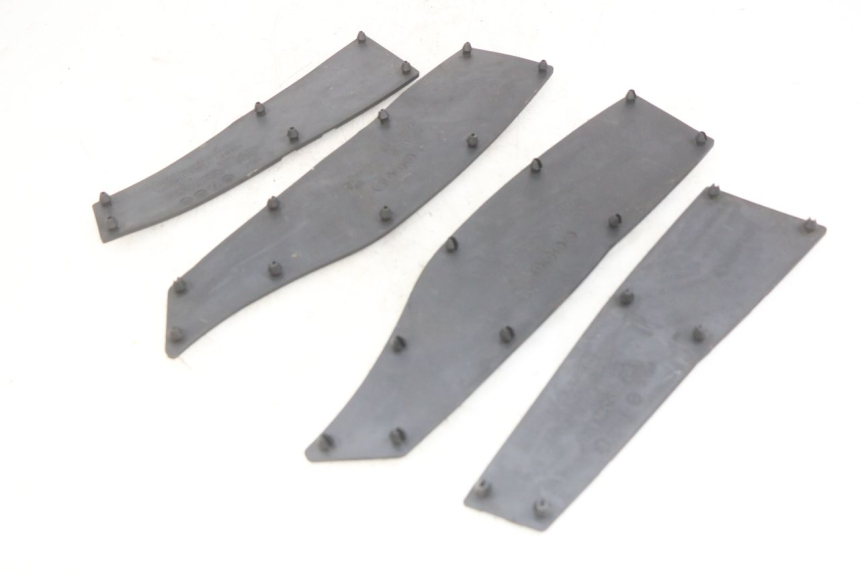 photo de FOOTBOARD MAT KYMCO DOWNTOWN ABS 125 (2015 - 2017) - Component detail