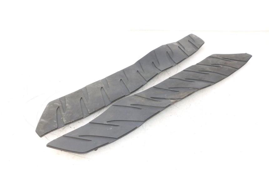 photo de FLOOR PANEL RUBBER HONDA FJS SILVER WING SILVERWING 400 (2005 - 2008) - Main view