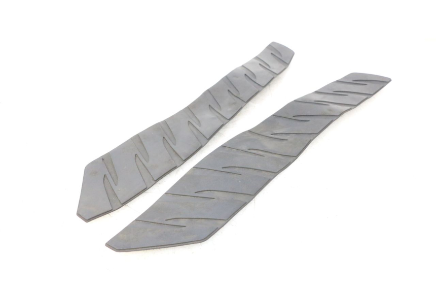 photo de FLOOR PANEL RUBBER HONDA FJS SILVER WING SILVERWING 400 (2005 - 2008) - Product overview