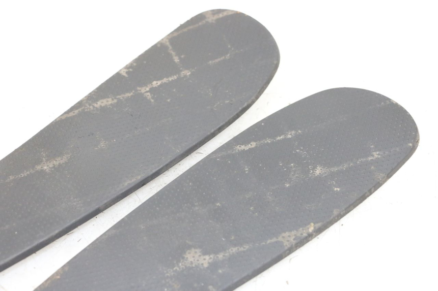 photo de FLOOR PANEL RUBBER PEUGEOT GEOPOLIS RS 125 (2007 - 2009) - Component detail