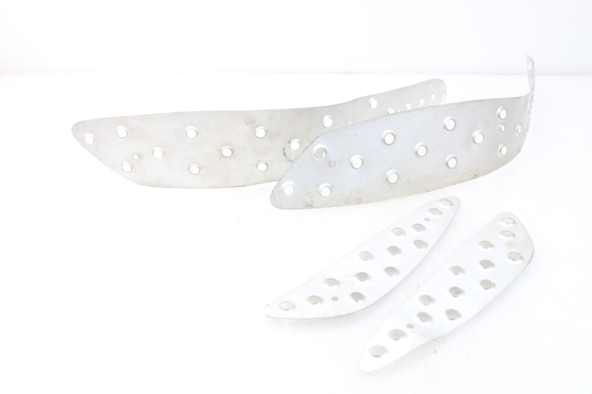 photo de FLOOR PANEL RUBBER JONWAY GTX 2T 50 (2014 - 2020) - Component detail