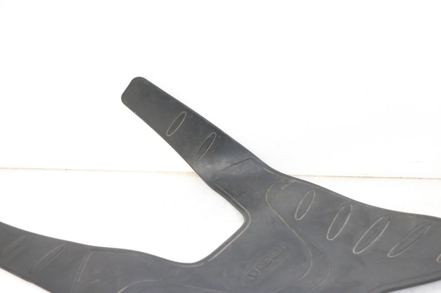 photo de FLOOR PANEL RUBBER DAELIM HISTORY 125 (2001 - 2002) - Alternative perspective