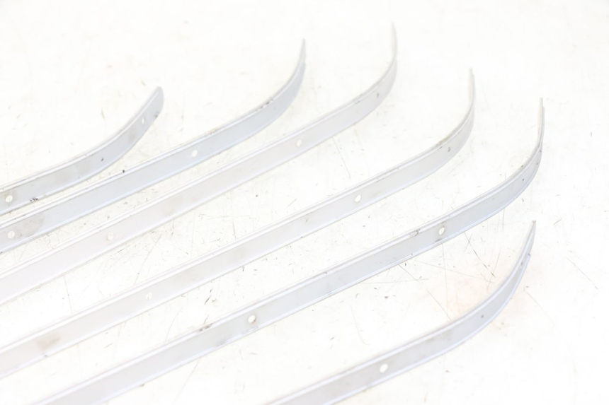 photo de FLOOR PANEL RUBBER JM MOTORS VX 125 (2022 - 2025) - Component detail