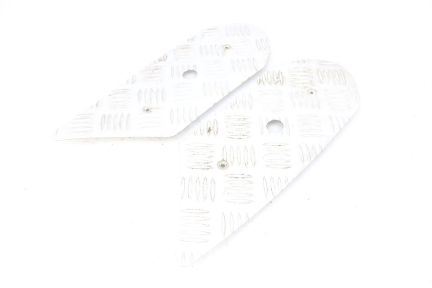 photo de FOOTBOARD MAT PEUGEOT KISBEE 2T 50 (2010 - 2017) - Main view