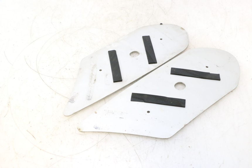 photo de FOOTBOARD MAT PEUGEOT KISBEE 4T 50 (2018 - 2022) - Alternative perspective