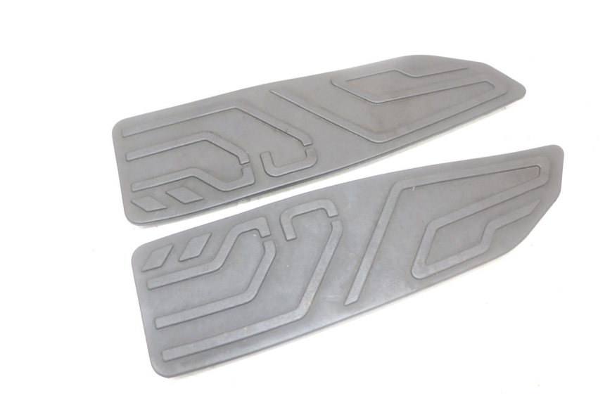 photo de FOOTBOARD MAT KYMCO X-TOWN XTOWN 125 (2016 - 2021) - Zoom on usage condition