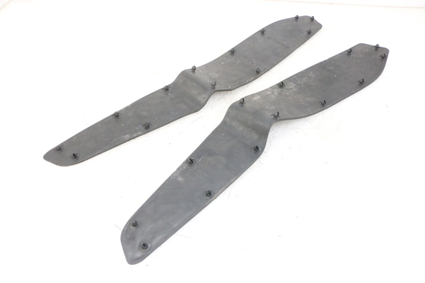 photo de FLOOR PANEL RUBBER KYMCO XCITING 500 (2007 - 2010) - Component detail