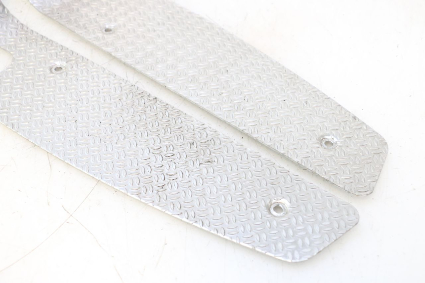 photo de FOOTBOARD MAT PIAGGIO MP3 LT 300 (2010 - 2016) - Alternative perspective
