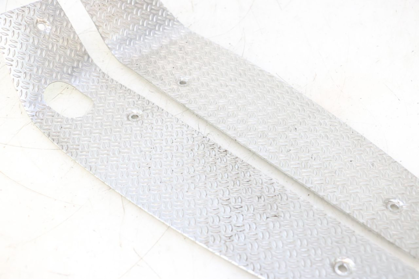 photo de FOOTBOARD MAT PIAGGIO MP3 LT 300 (2010 - 2016) - Technical close-up