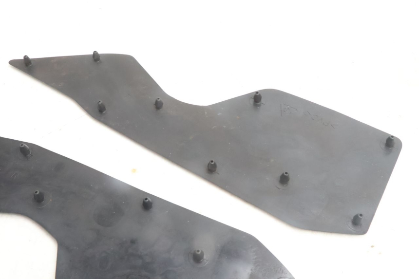 photo de FLOOR PANEL RUBBER YAMAHA N-MAX NMAX 125 (2021 - 2024) - Checked used part