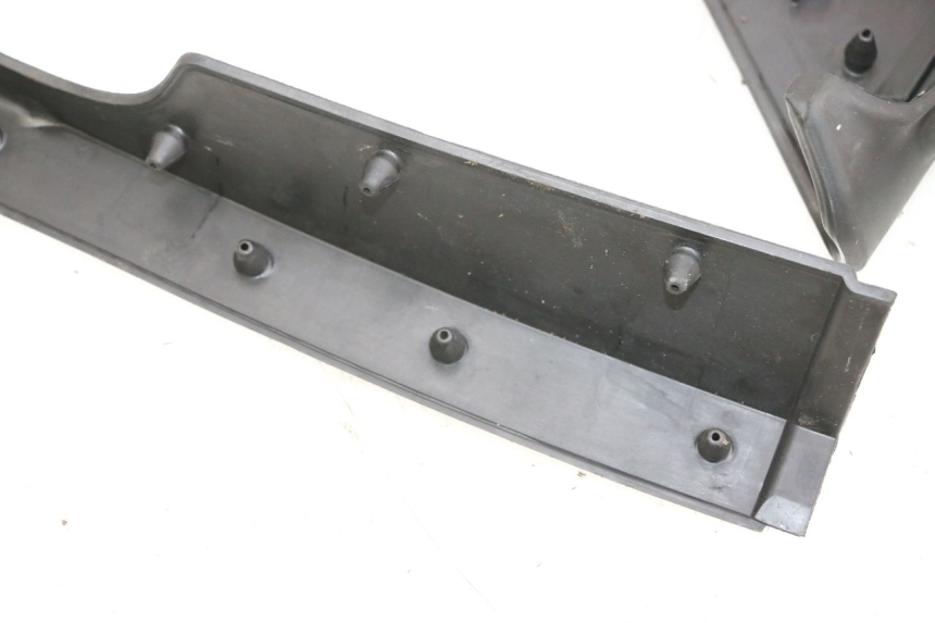 photo de FLOOR PANEL RUBBER YAMAHA NEO'S CORE 1 (2022 - 2026) - Used quality zoom