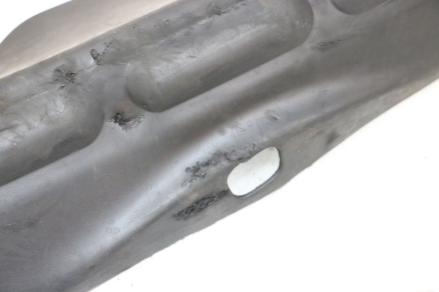 photo de FLOOR PANEL RUBBER YAMAHA NEO'S CORE 1 (2022 - 2026) - Surface and material condition