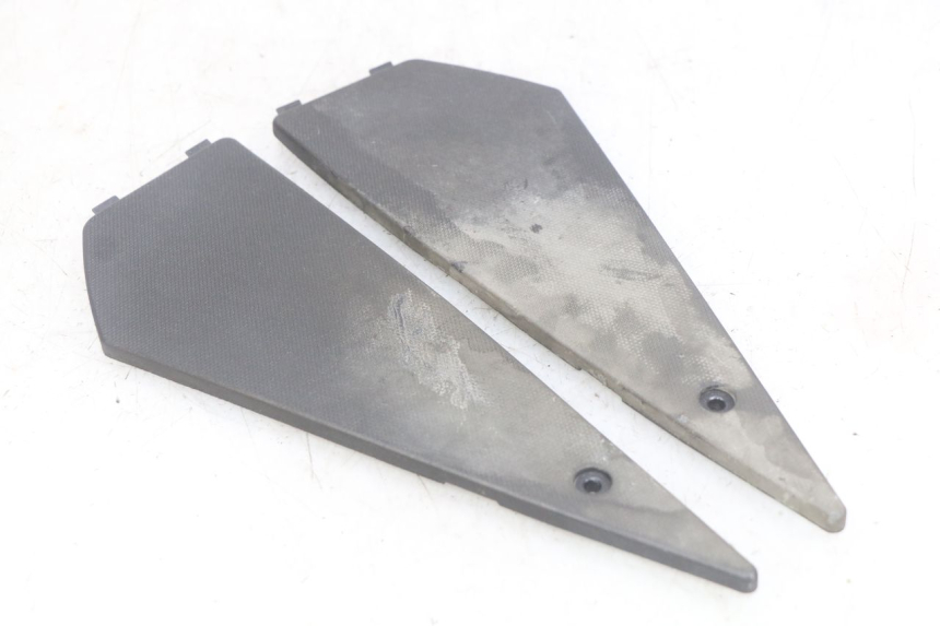 photo de FOOTBOARD MAT PIAGGIO NEW TYPHOON 50 (2010 - 2017) - Main view