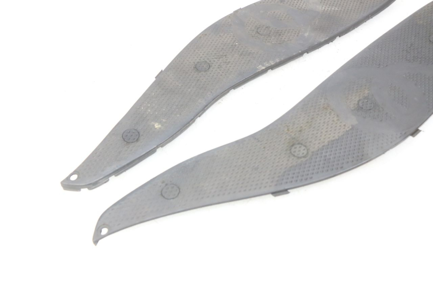 photo de FOOTBOARD MAT GILERA NEXUS 125 (2009 - 2013) - Alternative perspective