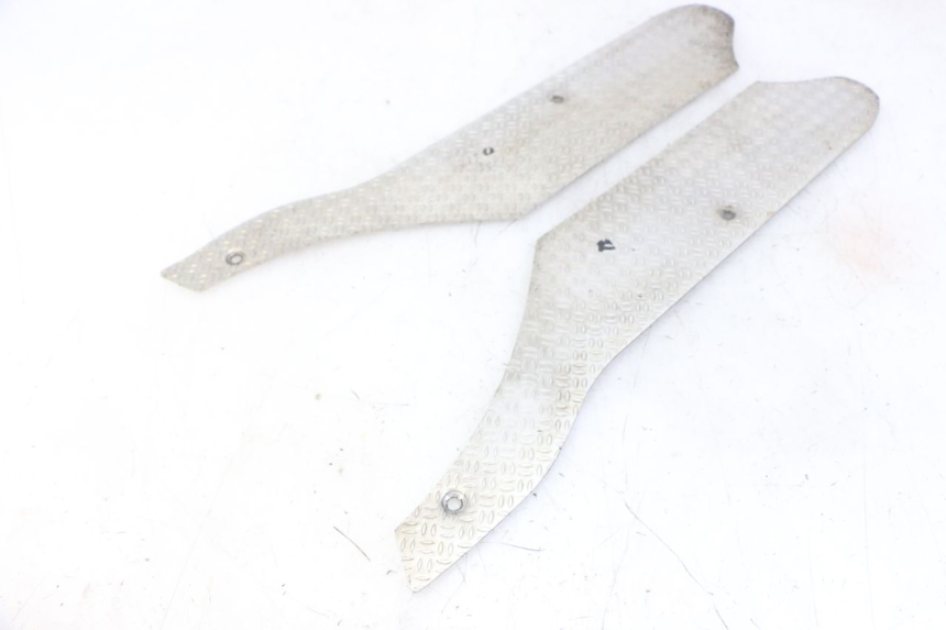 photo de FLOOR PANEL RUBBER PIAGGIO NRG POWER PUREJET 50 (2018 - 2021) - Main view